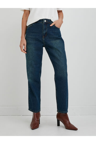 Yıkama Detaylı Mom Jean