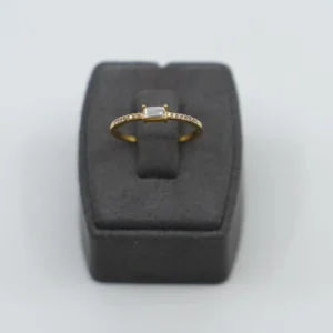 Ronada With Diamond Baget Tek Taş Yüzük